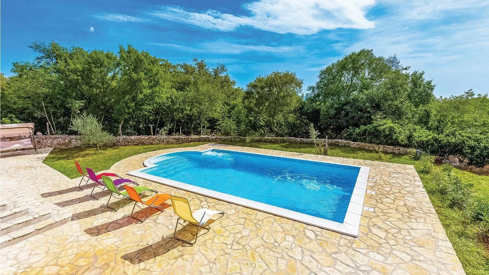 Lovely Home In Garica With Wifi Holiday home